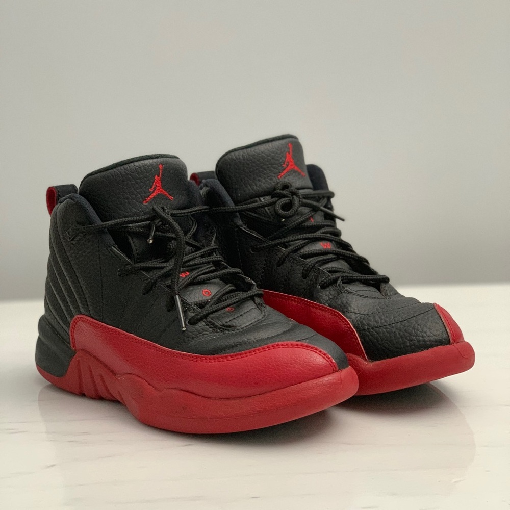 Air Jordan Retro 12 Youth Sz 3Y
